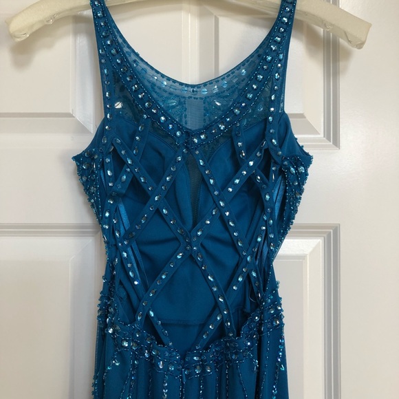 Sean prom dress - Picture 5 of 6